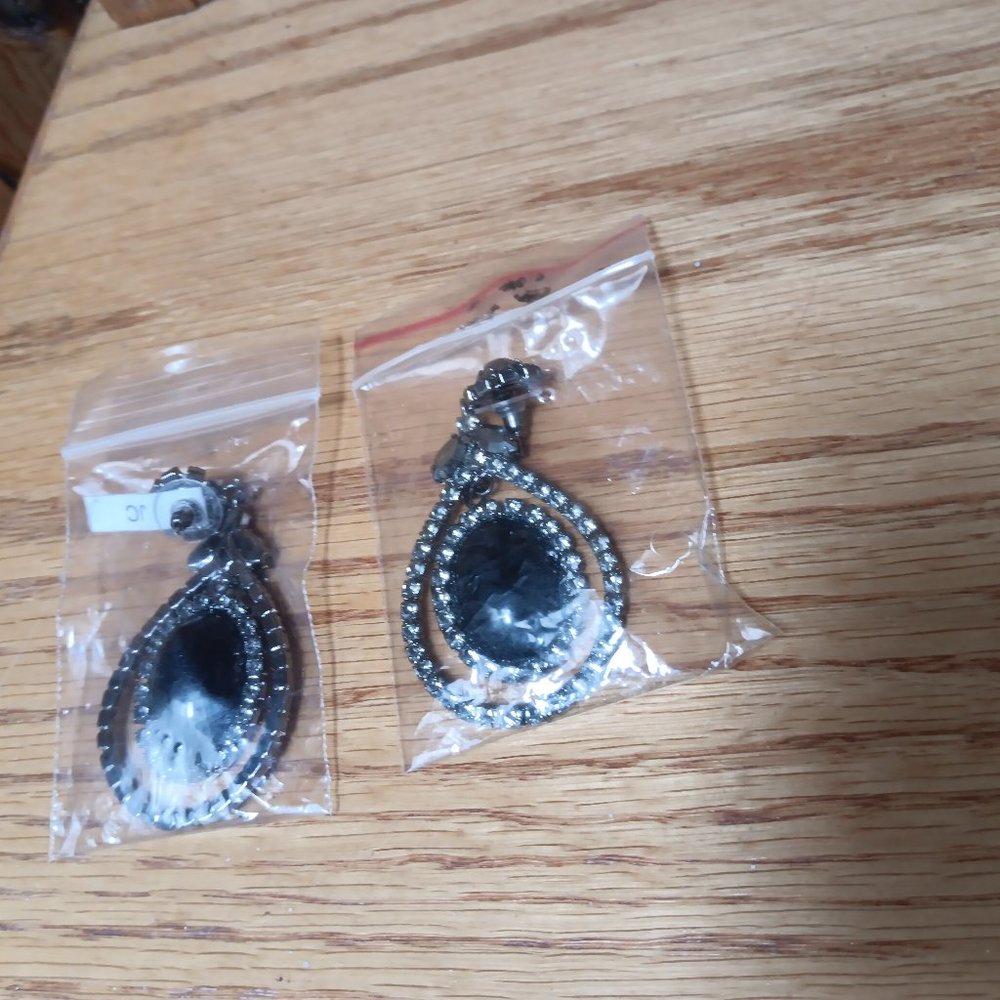 Joan Collins, Tear Drop Earrings